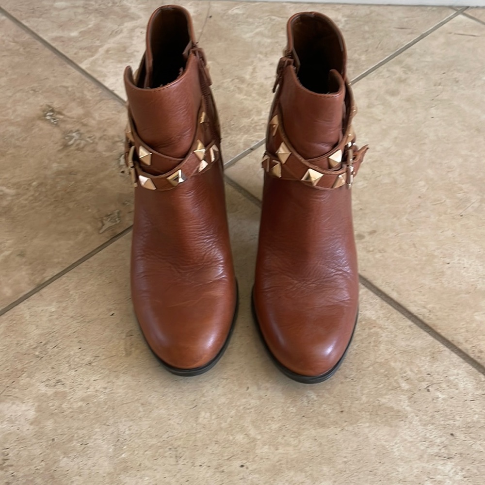 Guess Tan Booties with gold studs (size 6)